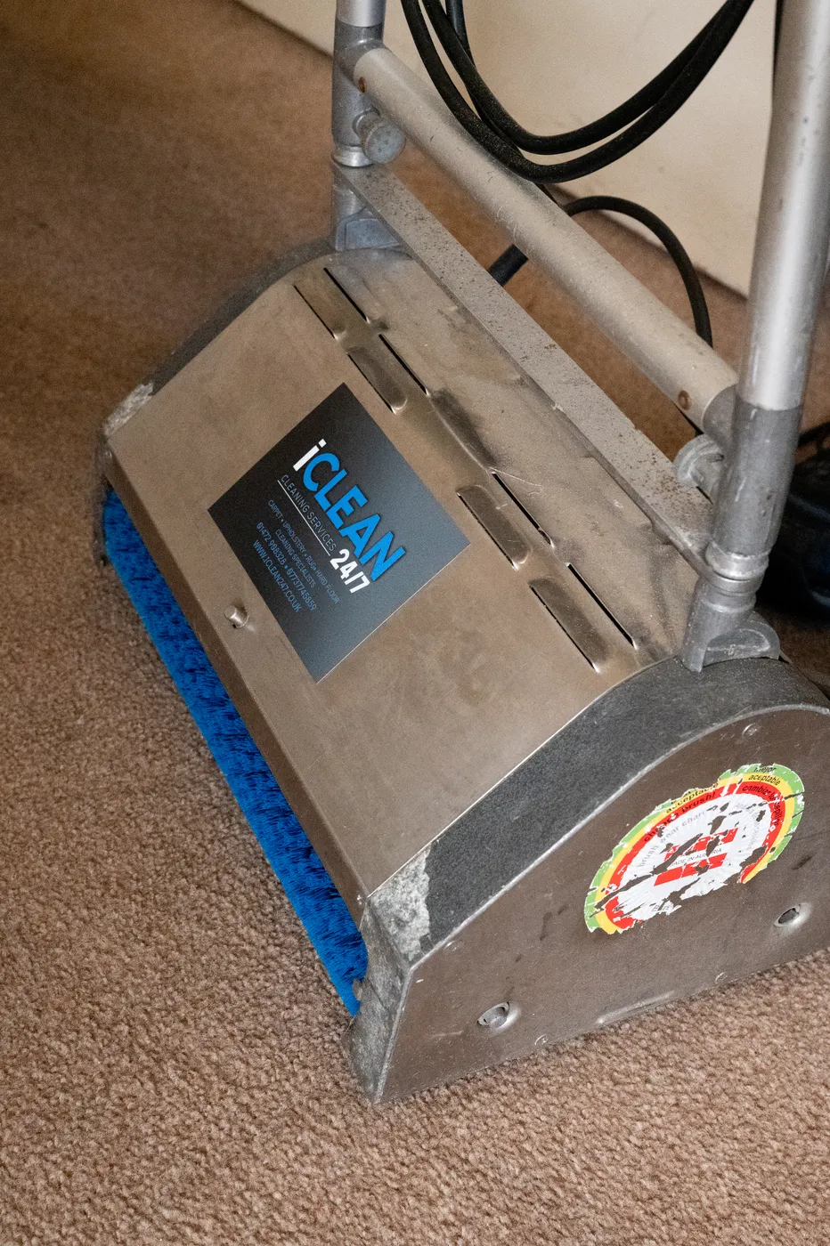 iClean 24/7 low-moisture encapsulation machine with counter-rotating brushes